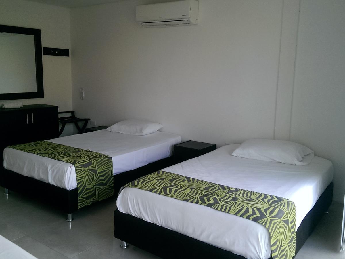 Hotel Septima Avenida เนย์บา ภายนอก รูปภาพ