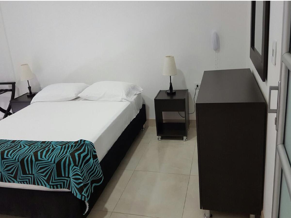 Hotel Septima Avenida เนย์บา ภายนอก รูปภาพ